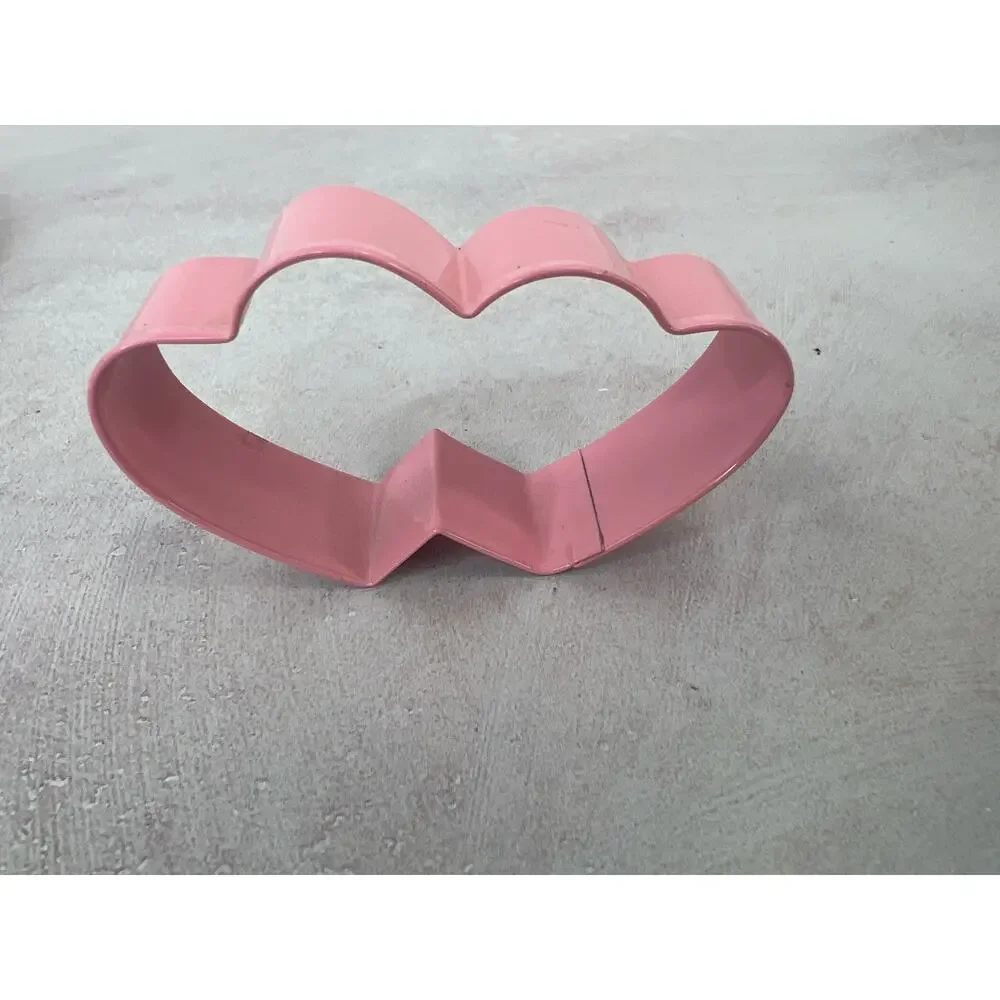 Heart‎ shaped cookie cutters Set of 4